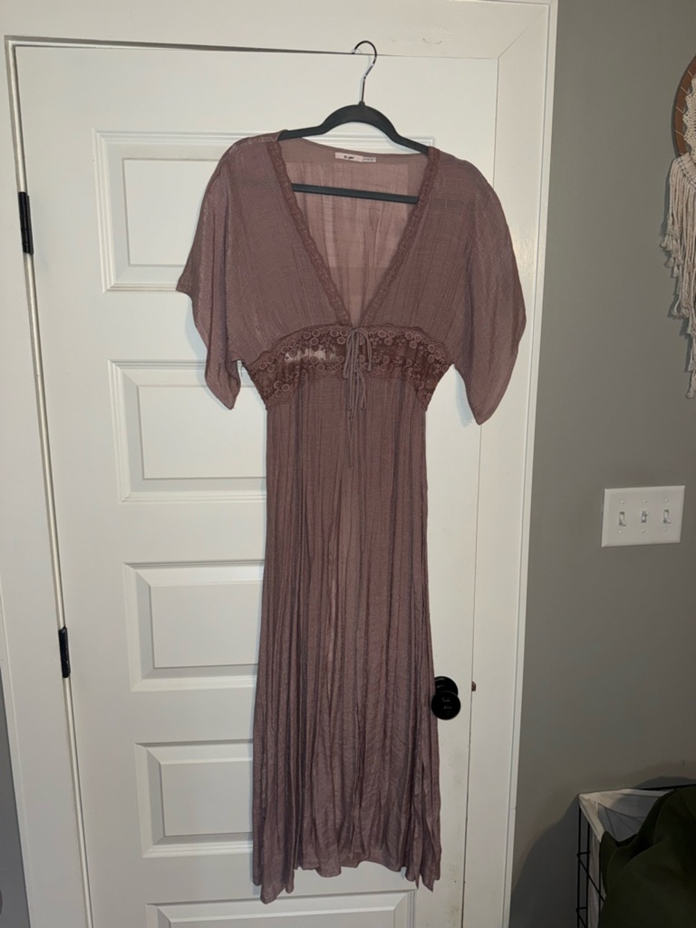 Mauve Maxi Ruana with Lace